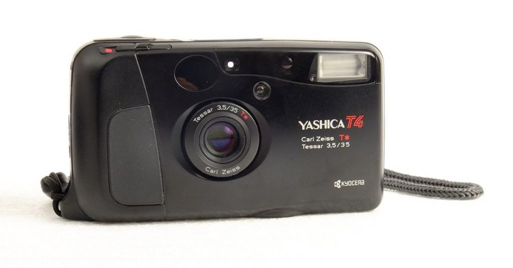 Yashica T4