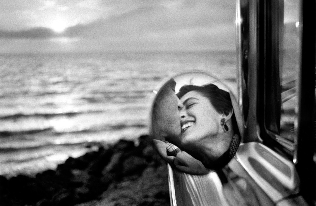 elliot erwitt is the finest photo journalist of WWII