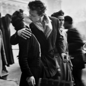 Robert Doisneau – More Than a Kiss