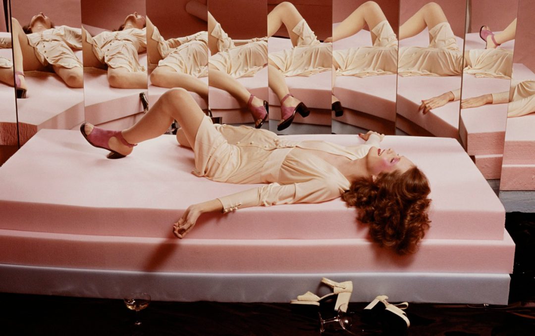 You are currently viewing Guy Bourdin – Modern Color