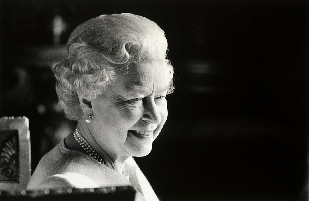 HRM Queen Elizabeth