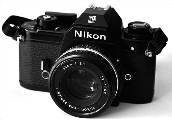 Nikon EM