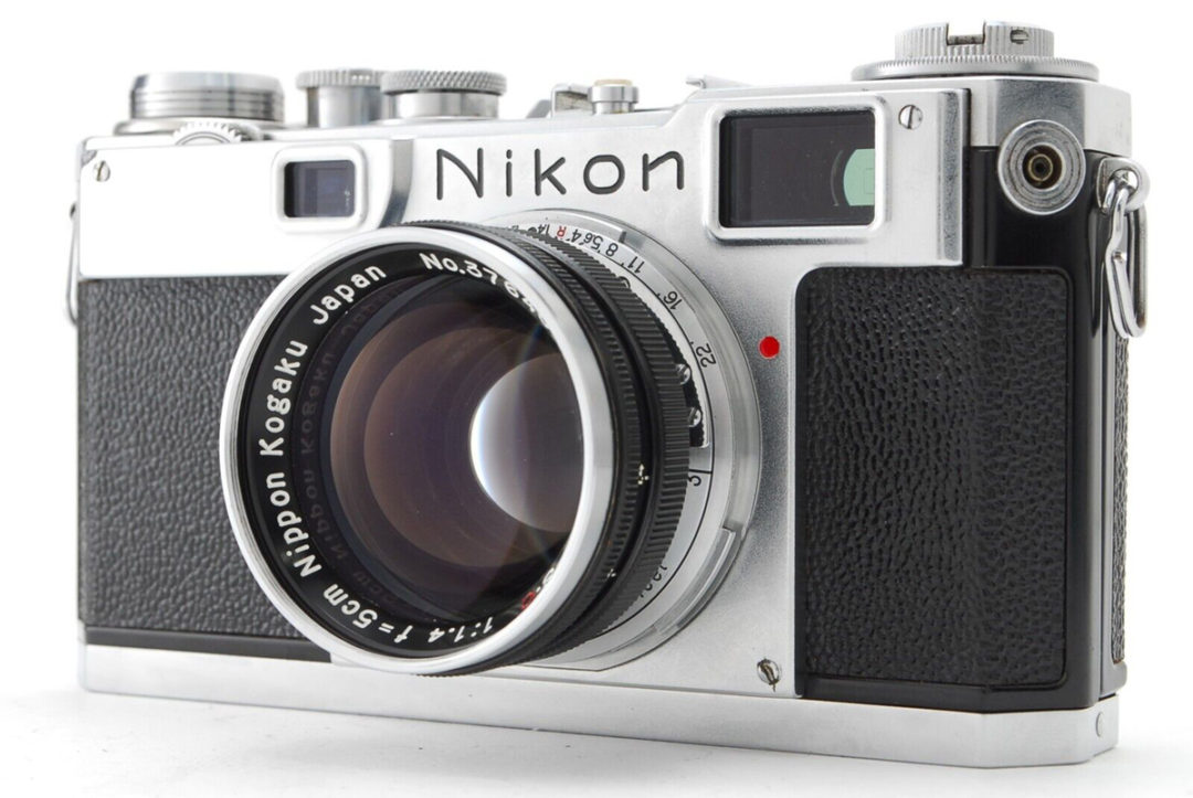 Nikon S2 – A Mechanical Mid-Century Wonder