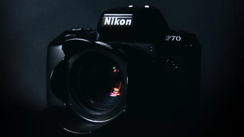 Nikon F70